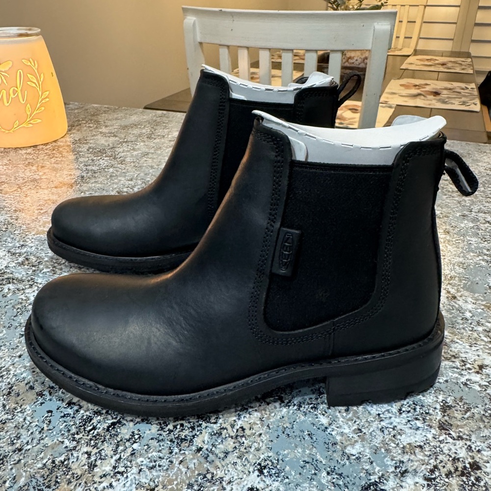 KEEN OREGON CITY CHELSEA BOOT